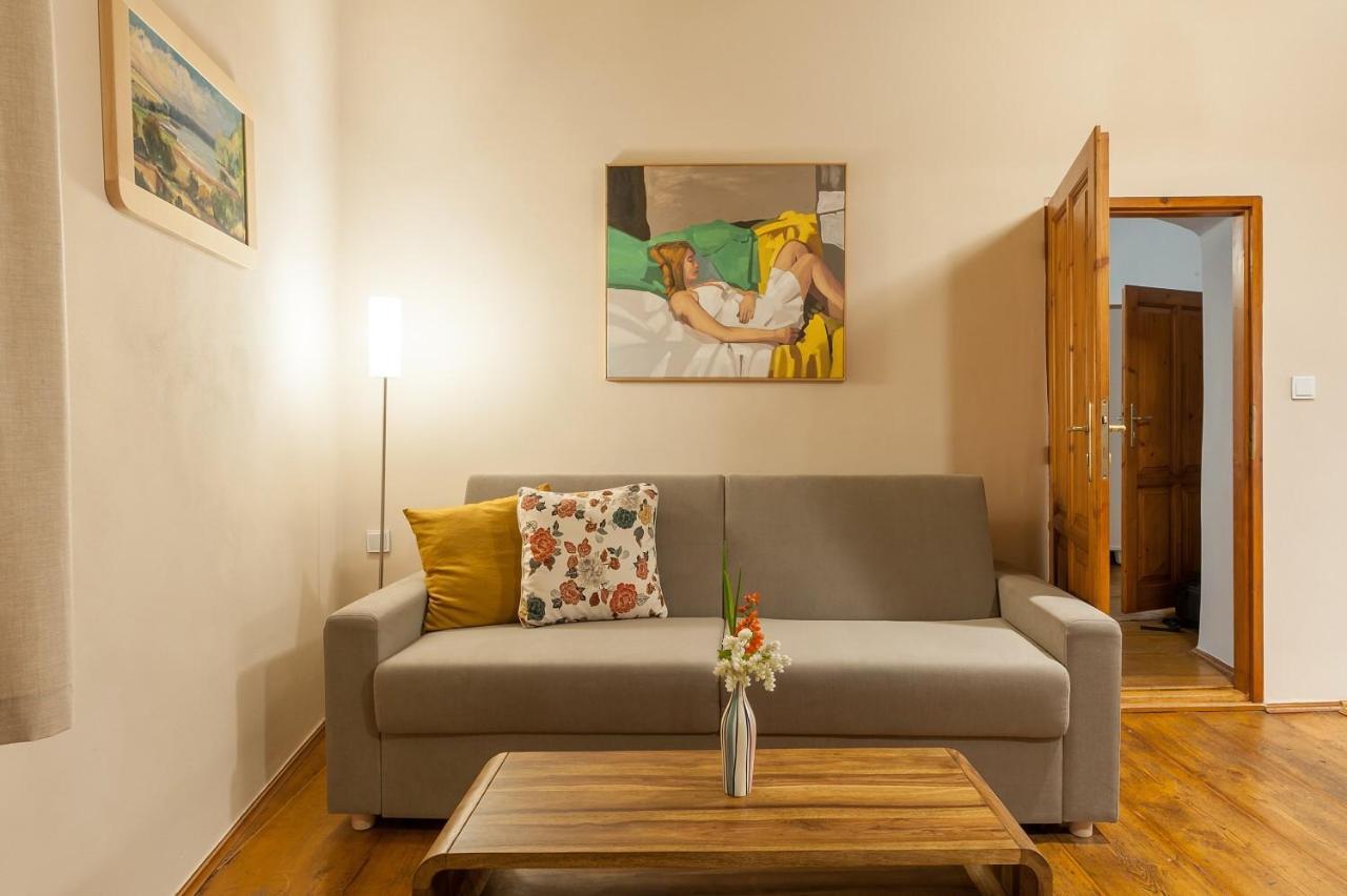 Babyka Apartments เชสกี้ครุมลอฟ ภายนอก รูปภาพ